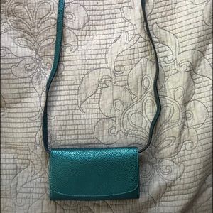 Small green crossbody/wallet bag